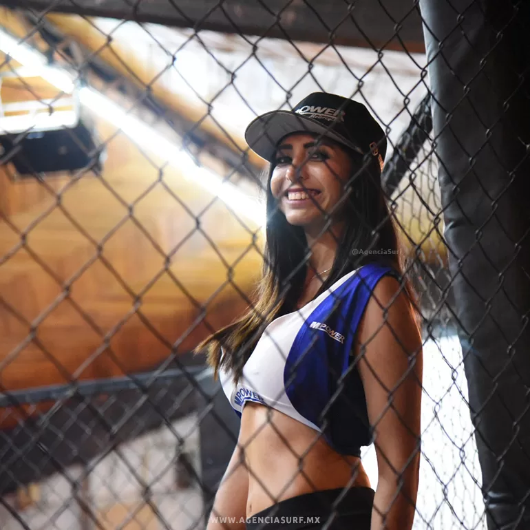 Agencia Surf - Edecan en torneo de MMA
